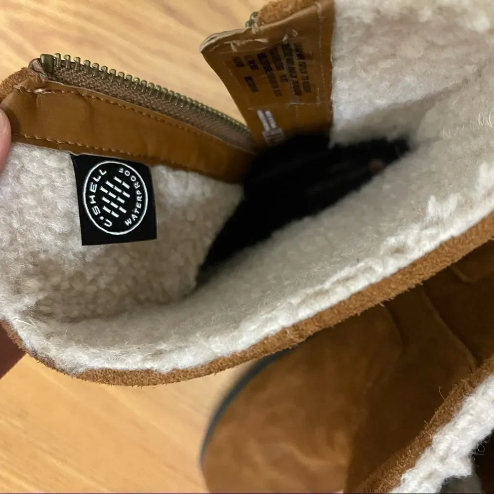 Unstructured By Clarks  Elda Mid Suede Ankle Boot